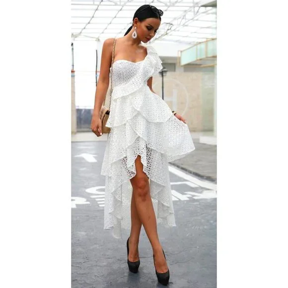 💋UBER GORGE!💋White Floral Crochet One Shoulder Ruffled Asymmetrical Dress - Picture 2 of 16